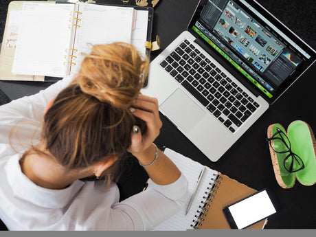 3 Common Signs and Symptoms Of Stress (And How To Help Relieve Them)